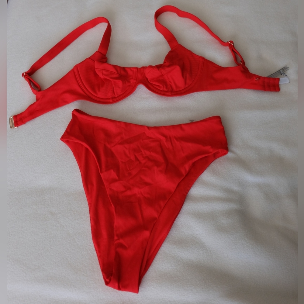 VS Essential Bikini Top and Bottom